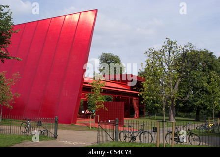 La Sun Red Pavilion, Serpentine Gallery di Londra, W2, Inghilterra Foto Stock