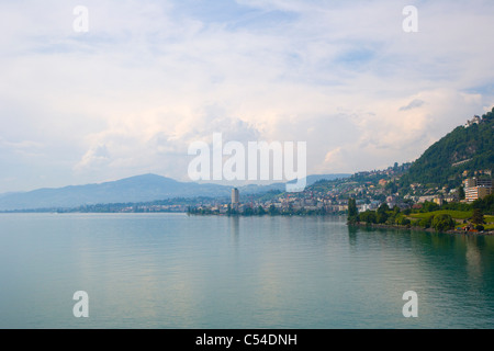 Vista in direzione di Monteux, sul Lago di Ginevra, Veytaux, Svizzera Foto Stock