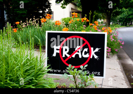 Anti fracking piastra in prato nello Stato di New York, Stati Uniti d'America Foto Stock