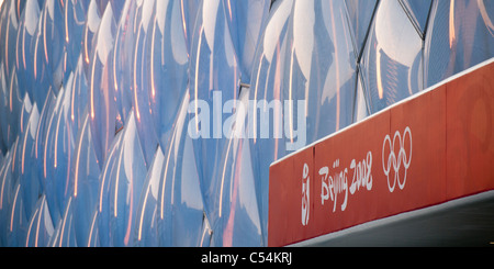 Segno olimpici a Pechino il National Aquatics Centre, Olympic Green a Pechino, Cina Foto Stock