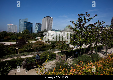 Veduta dello skyline di Bruxelles finantial rom quartiere Botanique Park. Foto Stock