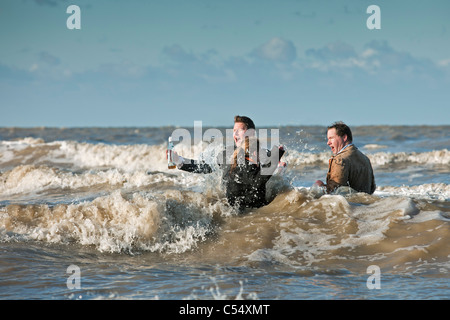 I Paesi Bassi, a Scheveningen nei pressi dell'Aia, nuovi anni di immersione o tuffo. Foto Stock