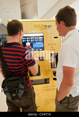 Oro per andare distributore in Burj Khalifa a Dubai Emirati Arabi Uniti EMIRATI ARABI UNITI Foto Stock