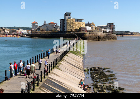 La causeway di fronte lago marino Weston Super Mare Foto Stock