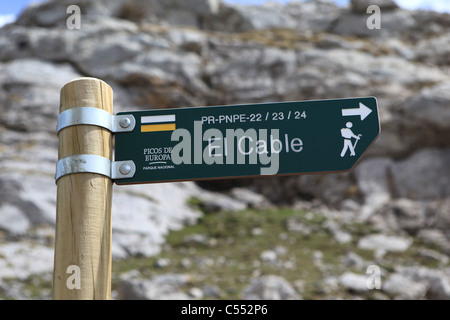 Indicazione del modo di [El Cable] stazione superiore della [Fuente De] [funivia] (teleferico) in [Picos de Europa], Spagna Foto Stock