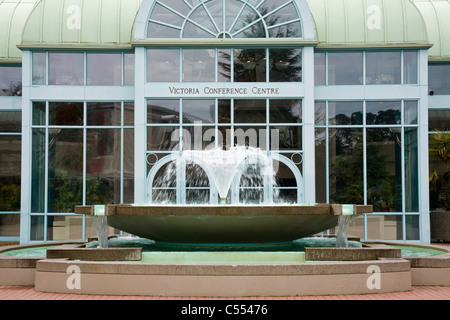 Canada, British Columbia, l'isola di Vancouver, Victoria, fontana fuori Victoria Conference Centre Foto Stock