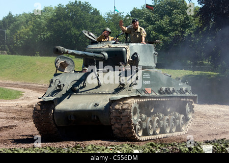 Tankfest 2011 Bovington Dorset UK Sherman M4 A8 E8 serbatoio medio Foto Stock