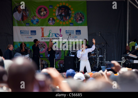 Smokey Robinson effettuando in corrispondenza di un libero evento estivo a Washington DC Foto Stock