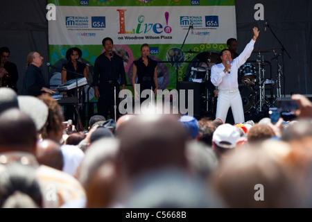 Smokey Robinson effettuando in corrispondenza di un libero evento estivo a Washington DC Foto Stock