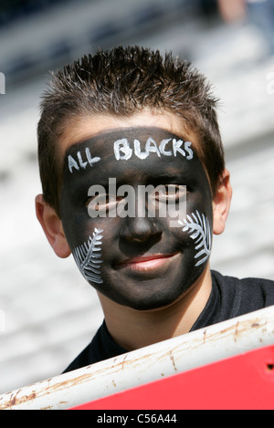 Rugby fan dalla Nuova Zelanda in attesa del team pronto per la Coppa del Mondo di Rugby 2011 Foto Stock