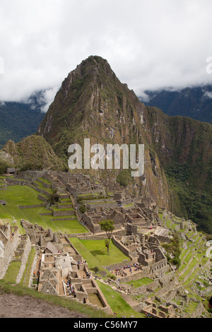 Vista sulla cittadella di Machu Picchu, Perù Foto Stock