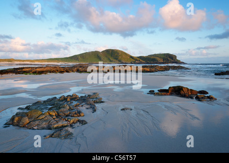 Beinn Ceann un Mhara da Traigh nan Gilean, vicino Barrapol, Tiree, Argyll, Scotland, Regno Unito. Foto Stock