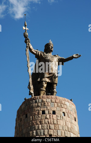 La statua di Pachacutec in Cusco, Perù Foto Stock