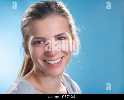 Close up di donna sorridente Foto Stock