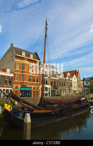 Canale Voorhaven quartiere Delfshaven a Rotterdam la provincia di South Holland Olanda Europa Foto Stock