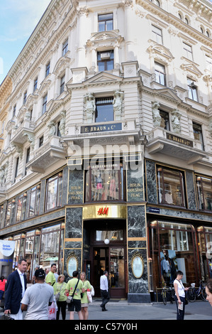 H&M negozio il Graben, Vienna, Austria, Europa, giugno 2011 Foto Stock