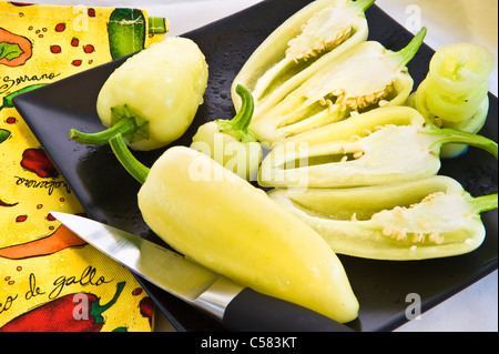 Questo piccolo giallo banana peperoni sono alcune delle più calde intorno a. Foto Stock