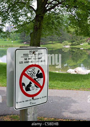 Doppia lingua accedi Riverside park a Ottawa Foto Stock