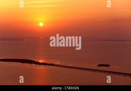 Vista aerea, a sette miglia a ponte, Florida Keys, Florida, Stati Uniti d'America, Stati Uniti, America, sole, mare, arancio, bridge Foto Stock