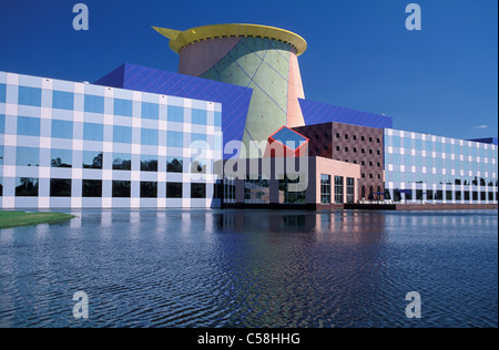 Team Disney Building, Orlando, Florida, Stati Uniti d'America, Stati Uniti, America, architettura, colori, acqua Foto Stock