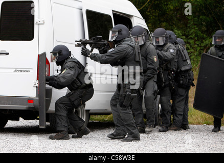 Area formazione della polizia tedesca squadre SWAT. Hostage Rescue e altre unità speciali di polizia esercitare forze di centro. Germania. Foto Stock