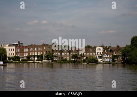 Strand sul green river thames London Inghilterra England Foto Stock