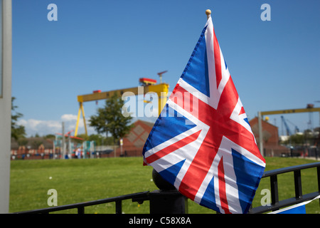 Unione britannica bandiera in east belfast per la XII luglio celebrazioni Foto Stock