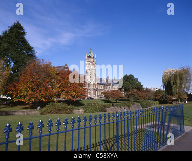 Vista del campus universitario che mostra Itinerari Segreti di Palazzo Ducale, università di Otago, Dunedin, Regione di Otago, Isola del Sud, Nuova Zelanda Foto Stock