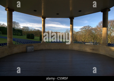 Il Lister Park Bradford e Cartwright Hall ha donato alla città di Braford da Samuele Lister Foto Stock