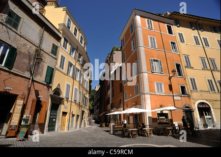 Italia, Roma, Ghetto Ebraico, Piazza Costaguti e via di Santa Maria del Pianto Foto Stock