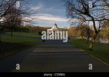 Il Lister Park Bradford e Cartwright Hall ha donato alla città di Braford da Samuele Lister Foto Stock