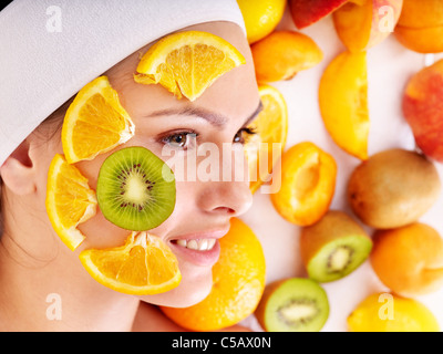 Naturale di frutta fatta in casa le maschere per il viso . Foto Stock