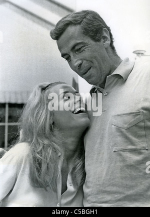 JANE FONDA porta figlia Vanessa con Roger Vadim circa 1968 Foto Stock