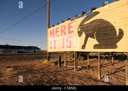 Coniglio Jack Trading Post Billboard Giuseppe City Arizona USA Foto Stock