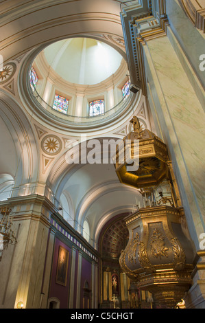 Catedral Metropolitana, interno, Plaza Constitucion, Uruguay Sud America Foto Stock