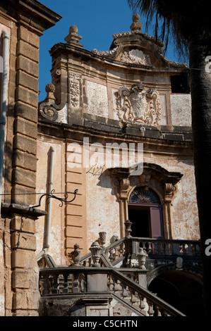 Vista di Villa Palagonia, Bagheria, provincia di Palermo, Sicilia, Italia Foto Stock