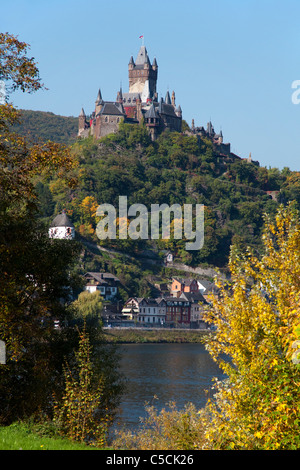 Il castello imperiale, punto di riferimento della città di Cochem, Moselle, Renania-Palatinato, Germania, Europa Foto Stock