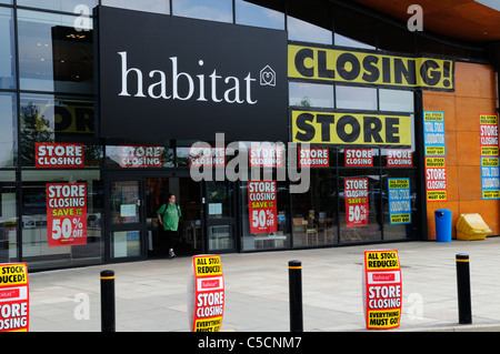 Negozio di habitat per la chiusura, Cambridge, Inghilterra Foto Stock