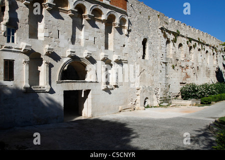 Porta nord - Porta Aurea - il Palazzo di Diocleziano, Split, Croazia Foto Stock