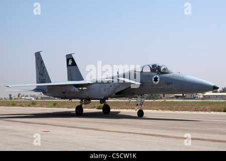 Forza Aerea israeliana F-15C jet da combattimento a terra Foto Stock