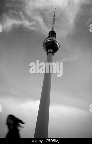 Berlino. Alexanderplatz. Fernsehturm torre della TV Foto Stock