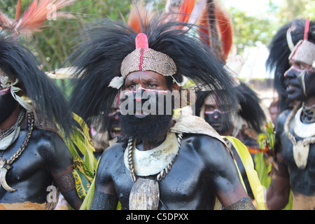 Pimaga Tribesmen in Papua Nuova Guinea dal Southern Highlands Foto Stock