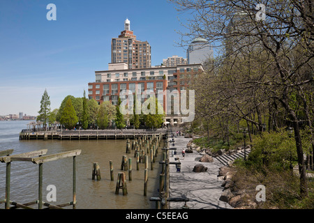 Esplanade, Sud Cove e il fiume Hudson, Battery Park City, NYC Foto Stock