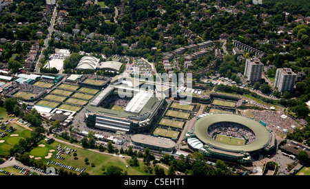 Vista aerea del All England Lawn Tennis Club durante la riproduzione al 2011 Wimbledon Tennis Championships Foto Stock