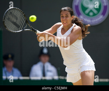 Marion BARTOLI (FRA) in azione durante il 2011 Wimbledon Tennis Championships Foto Stock