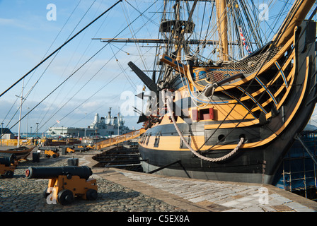 Nelson la famosa nave ammiraglia, HMS Victory a Portsmouth Foto Stock