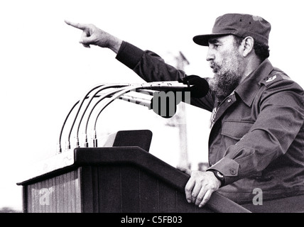 CUBA. Compianto Presidente Fidel Castro in un rally a l'Avana nel 1988 Foto Stock