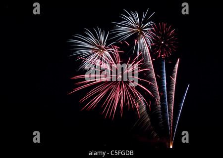 Fuochi d'artificio sul lago Minnewasta, Morden, Manitoba, Canada. Foto Stock