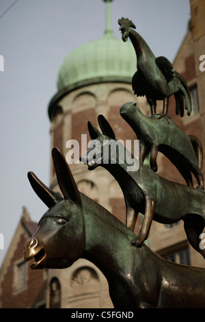 Monumento con la città di Brema musicisti, libera città anseatica di Brema, Germania, Europa Foto Stock