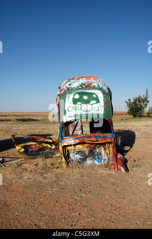 Un classico VW Beetle dalla VW Bug Slug Ranch dispone di un'icona dal Super Mario Brothers video gioco dipinto su di esso. Foto Stock